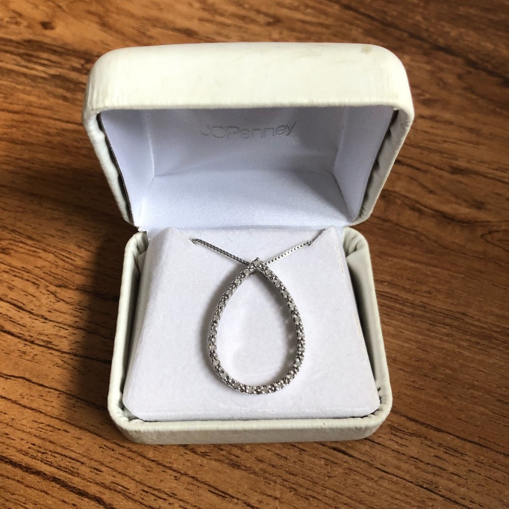JCPenny silver teardrop necklace